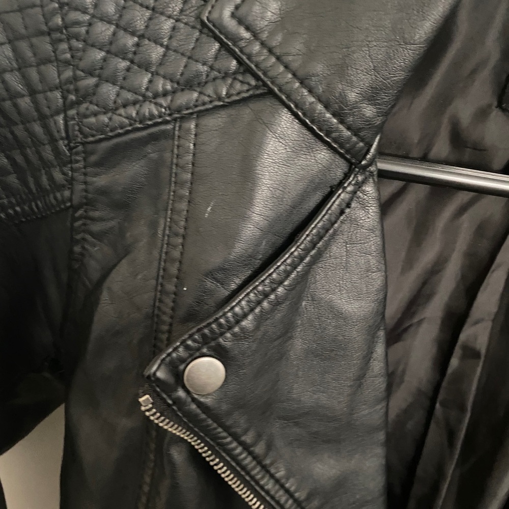 Leather jacket - Picture 4 of 4